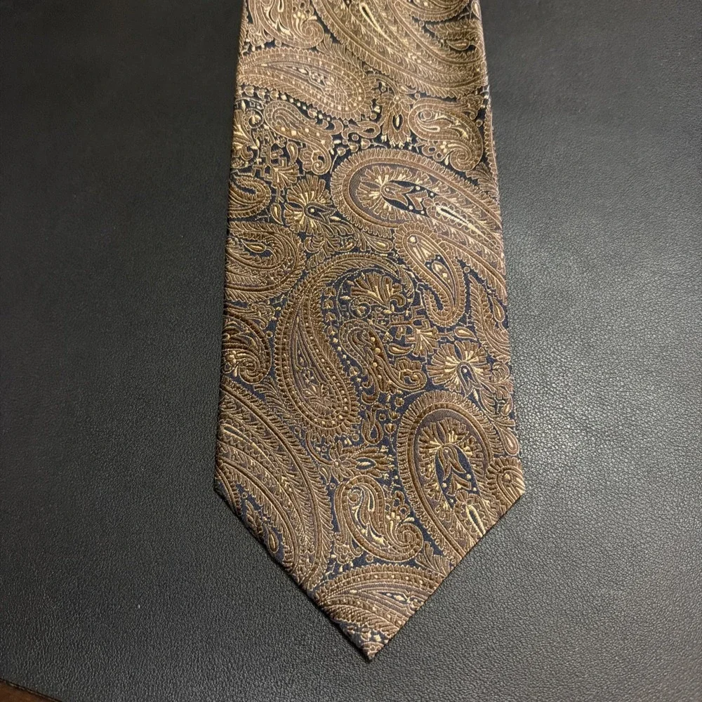 Gucci Vintage Brown And Navy Blue Silk Paisley Tie Made In Italy